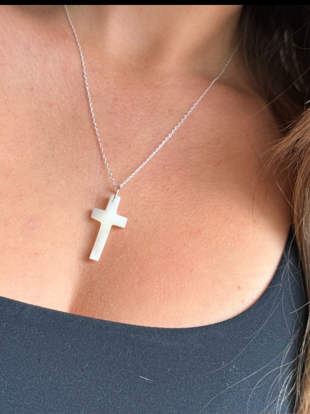 Mother of Pearl Cross Pendant Necklace - White